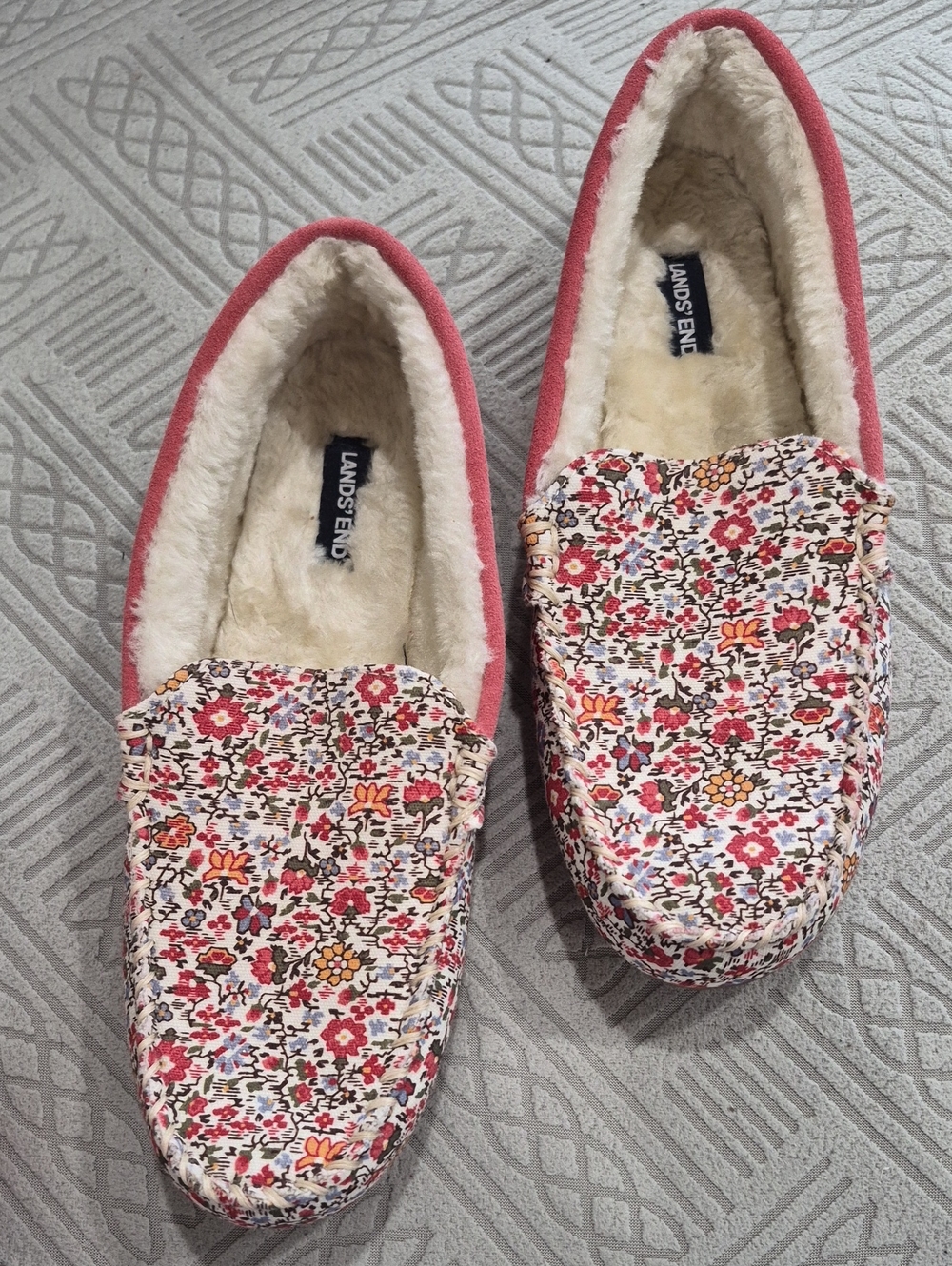 Lands' End Women's Flannel Moccasin Slippers Floral Ivory Pink Size 9B